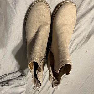 Tan Chelsea Boots